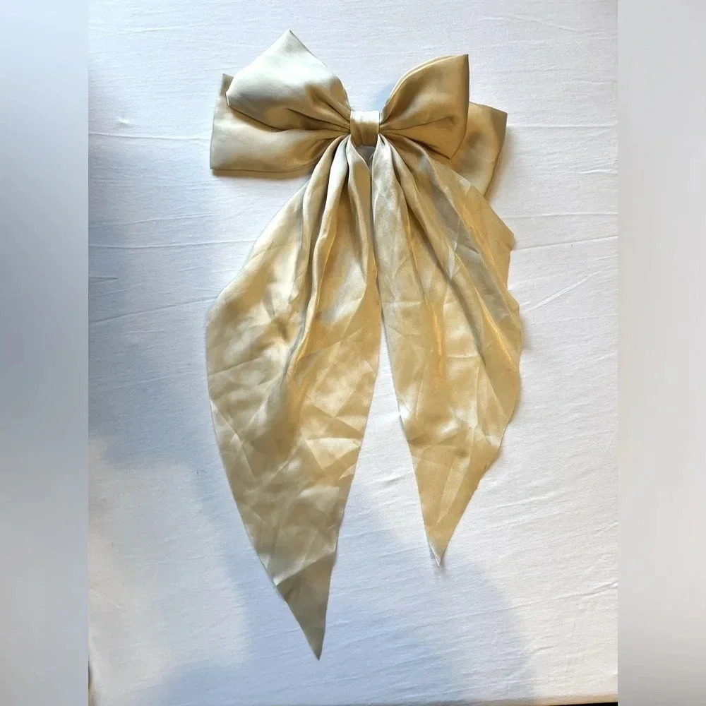 Champagne Color Clip In Bow